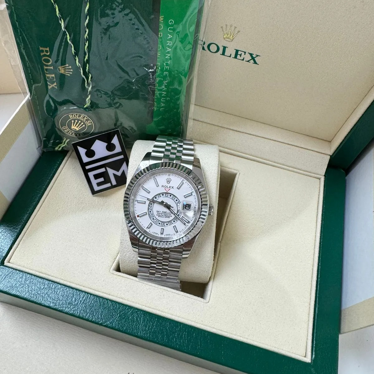 RX Sky-Dweller – White Dial