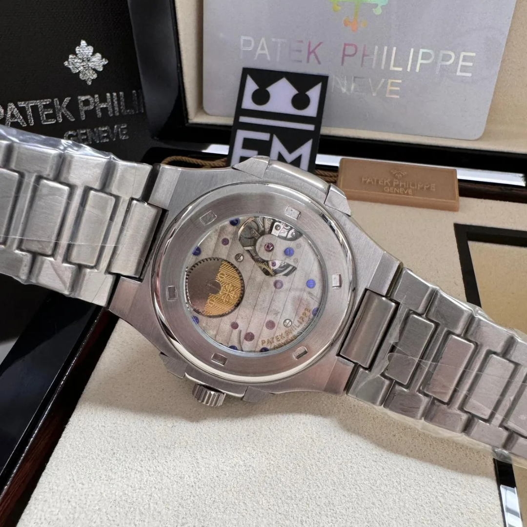 PP Nautilus Black