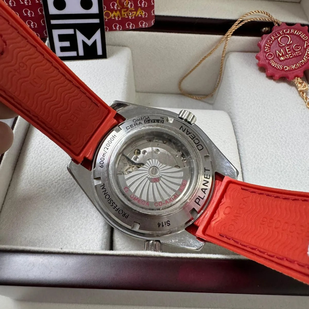 Seamaster Planet Ocean “Co-Axial Master Chronometer” – Blue/Red | Textile Strap