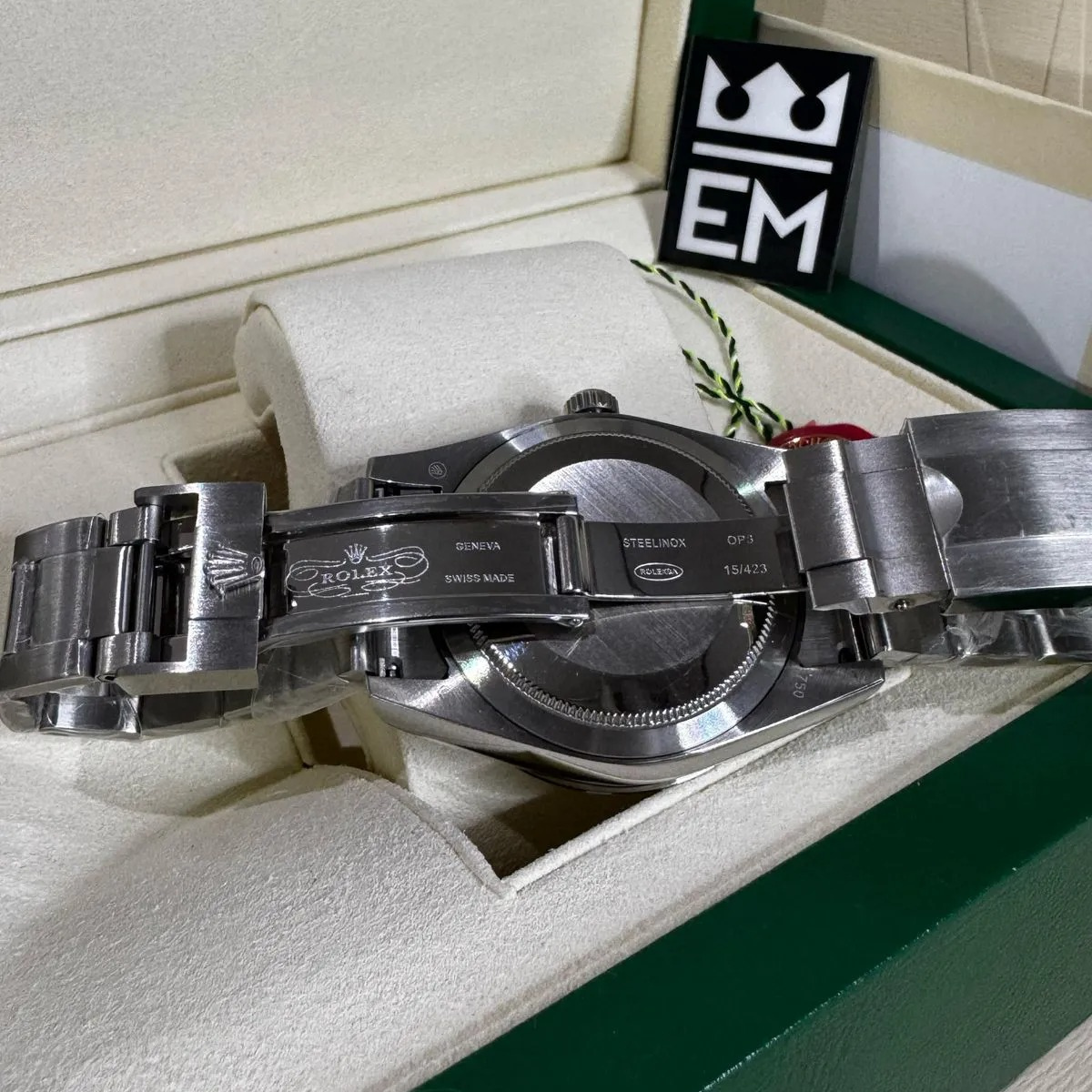 RX Explorer – White Dial