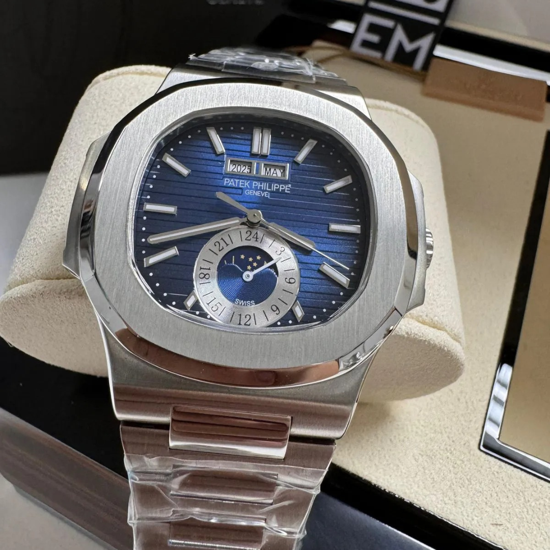 PP Nautilus Blue Moonphase Automatic