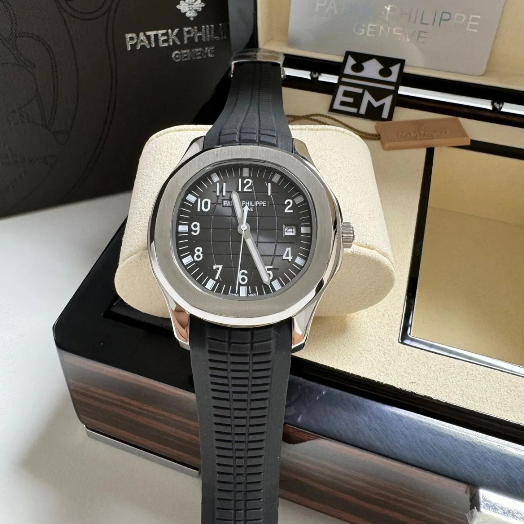 PP Aquanaut Black Automatic 42 mm