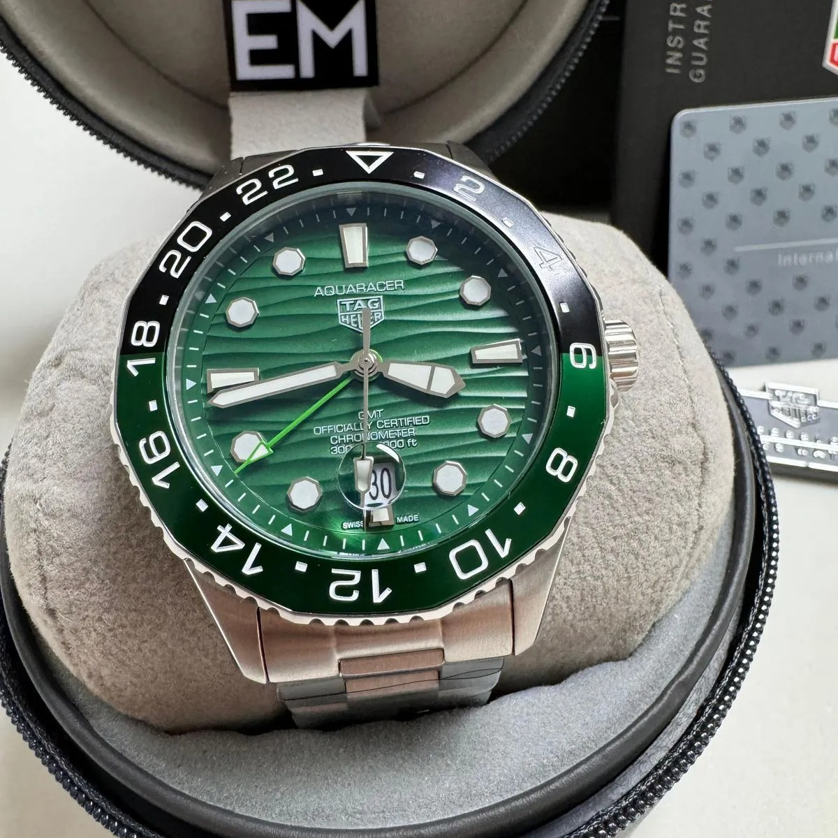 TH Aquaracer Professional 300 GMT Green – Automatic