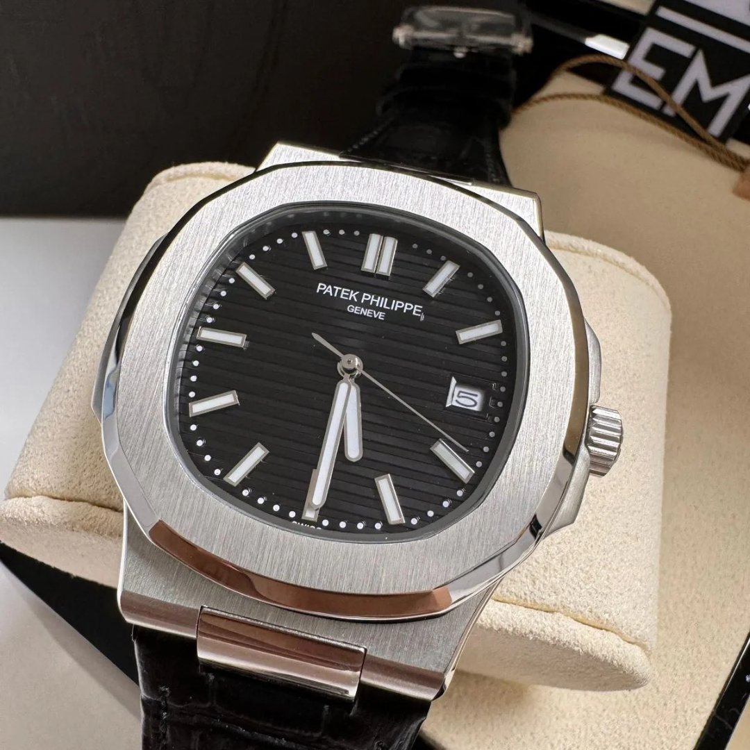 PP Nautilus Black Automatic