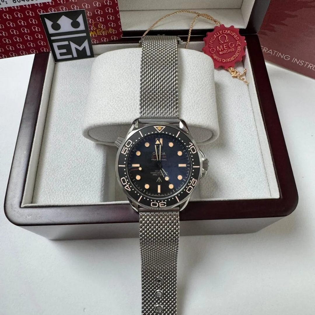 Seamaster 300M Diver “007 Edition” – Black/Mesh Bracelet Stainless Steel