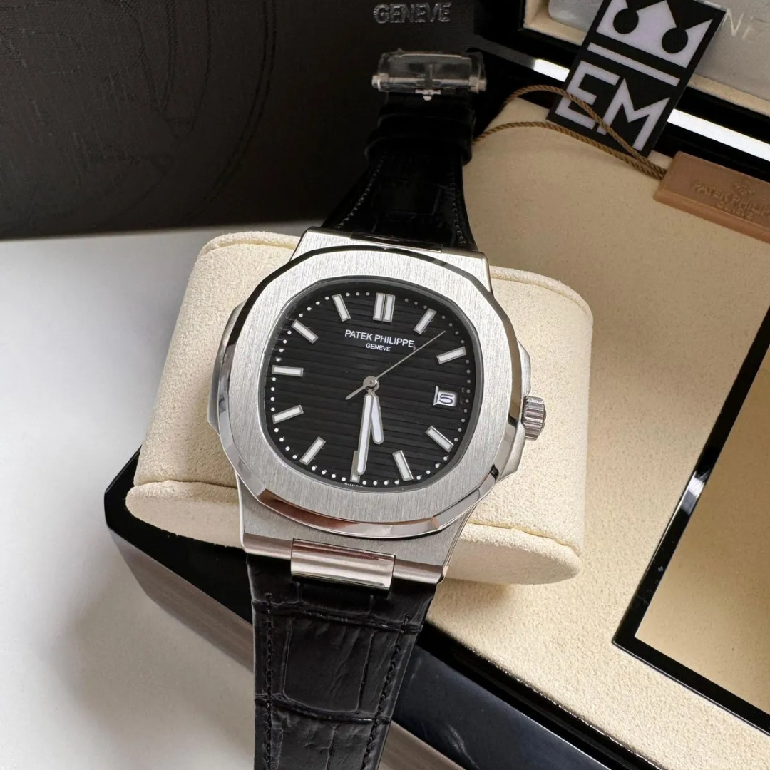 PP Nautilus Black Automatic