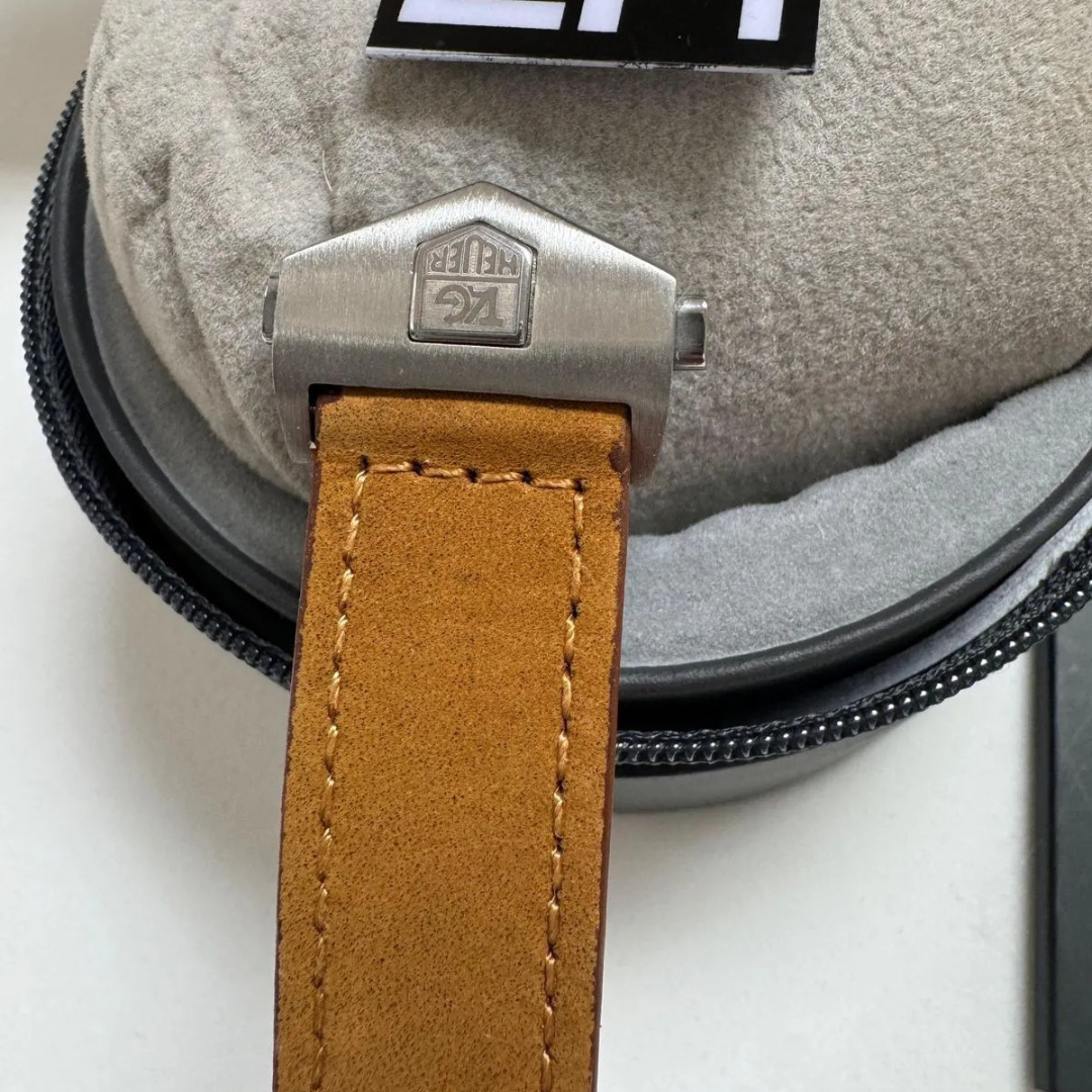 TH Carrera Chronograph Black – Automatic | Suede Leather Strap