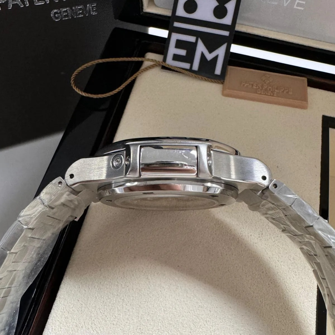 PP Nautilus Gray – Automatic