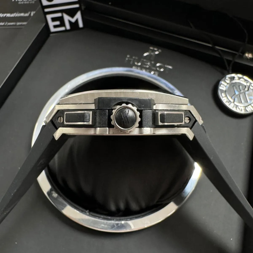 Spirit of Big Bang Titan Black