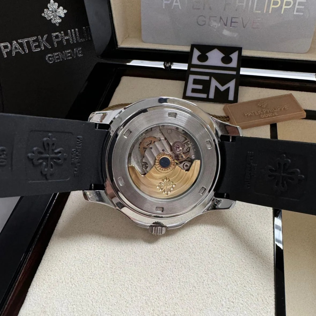 PP Aquanaut Black Automatic 42 mm