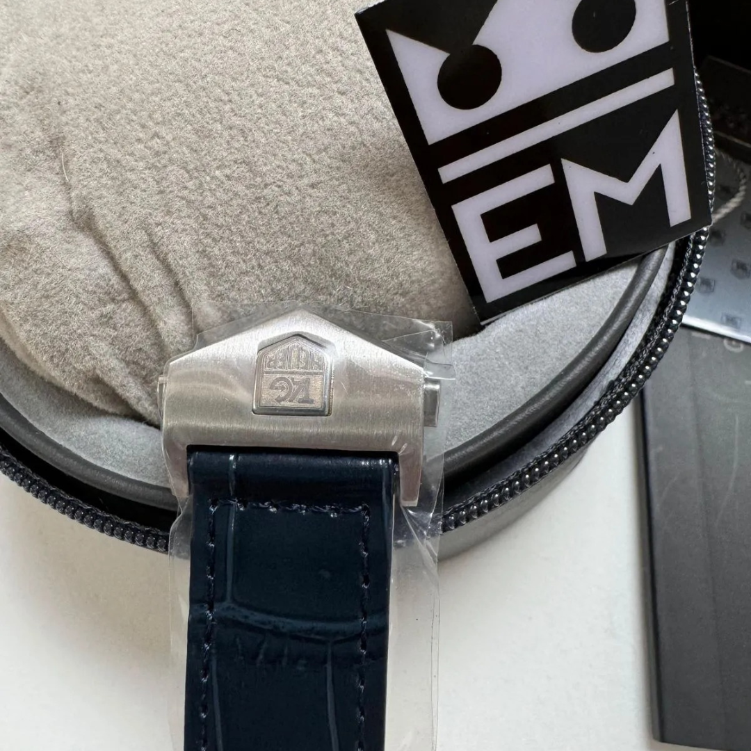 TH Carrera Chronograph – Silver & Blue | Leather Strap